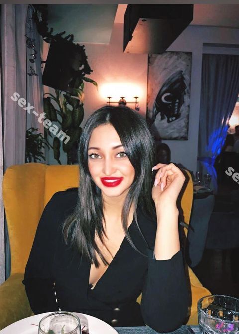 Валя